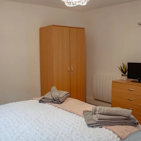 Holiday home Stunning With Hot Tub *