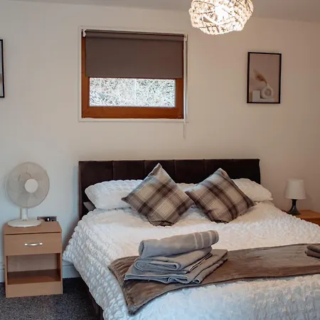 Stunning With Hot Tub Holiday home