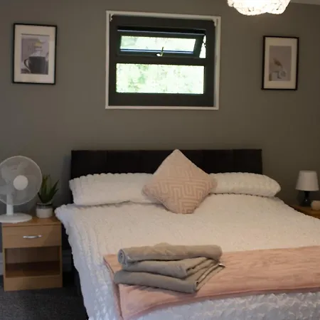 Stunning With Hot Tub Holiday home *