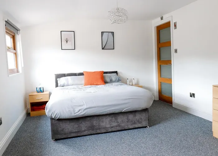 Stunning With Hot Tub Holiday home *