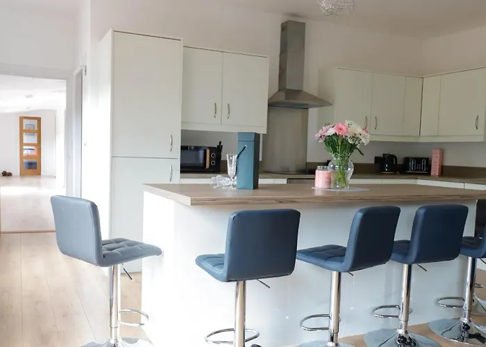 Stunning With Hot Tub Harrogate