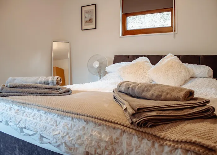 Holiday home Stunning With Hot Tub *