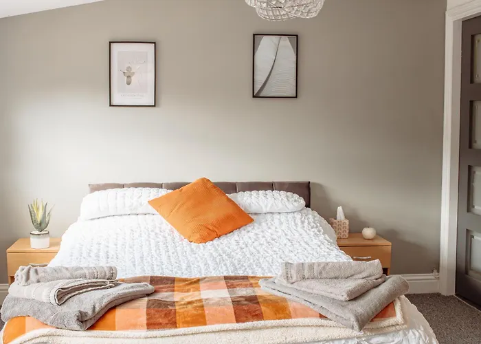 Stunning With Hot Tub Harrogate