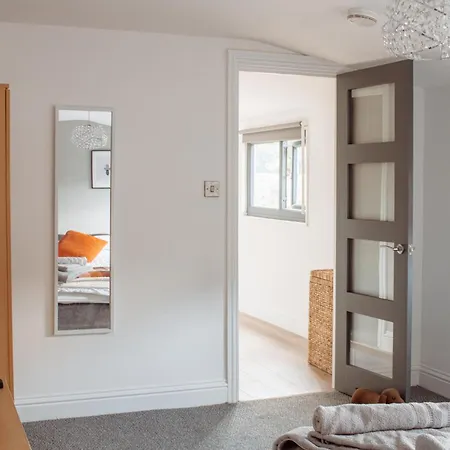 Stunning With Hot Tub On Private *