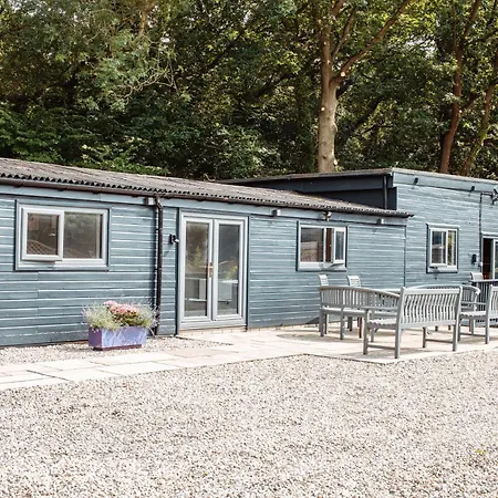 Stunning With Hot Tub On Private Holiday home